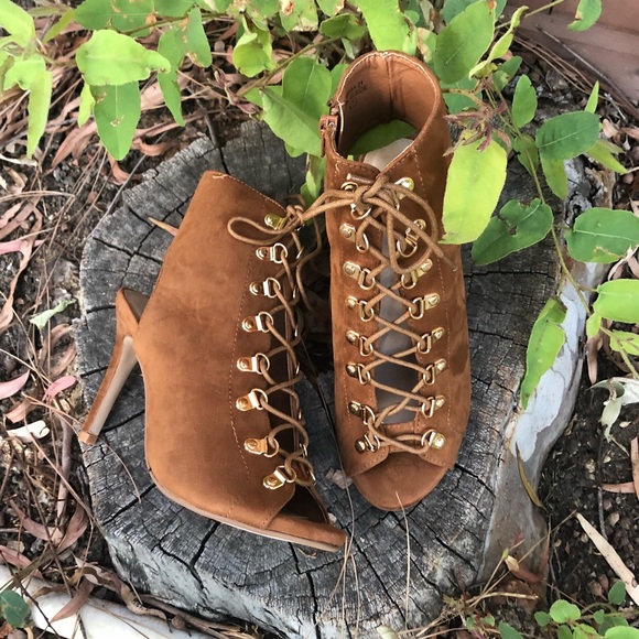 New Sexy Lace up Peep toe heel - Picture 3 of 6